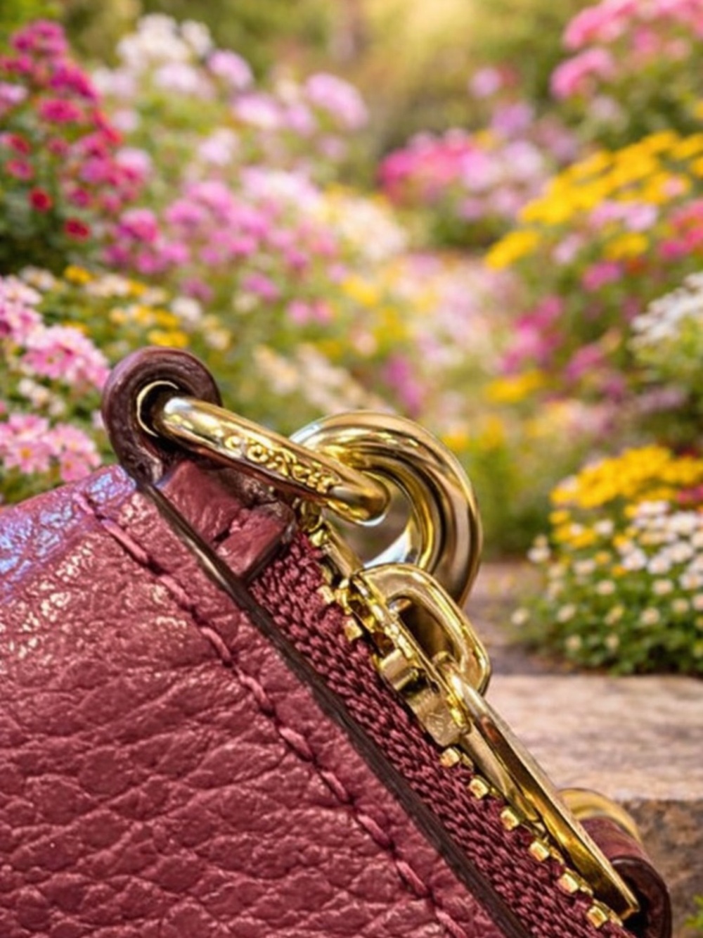 Coach Polished Pebbled Leather Zip Top Wristlet Vintage Mauve EUC - Picture 4 of 6